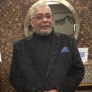 Meet your Posher, Christopher